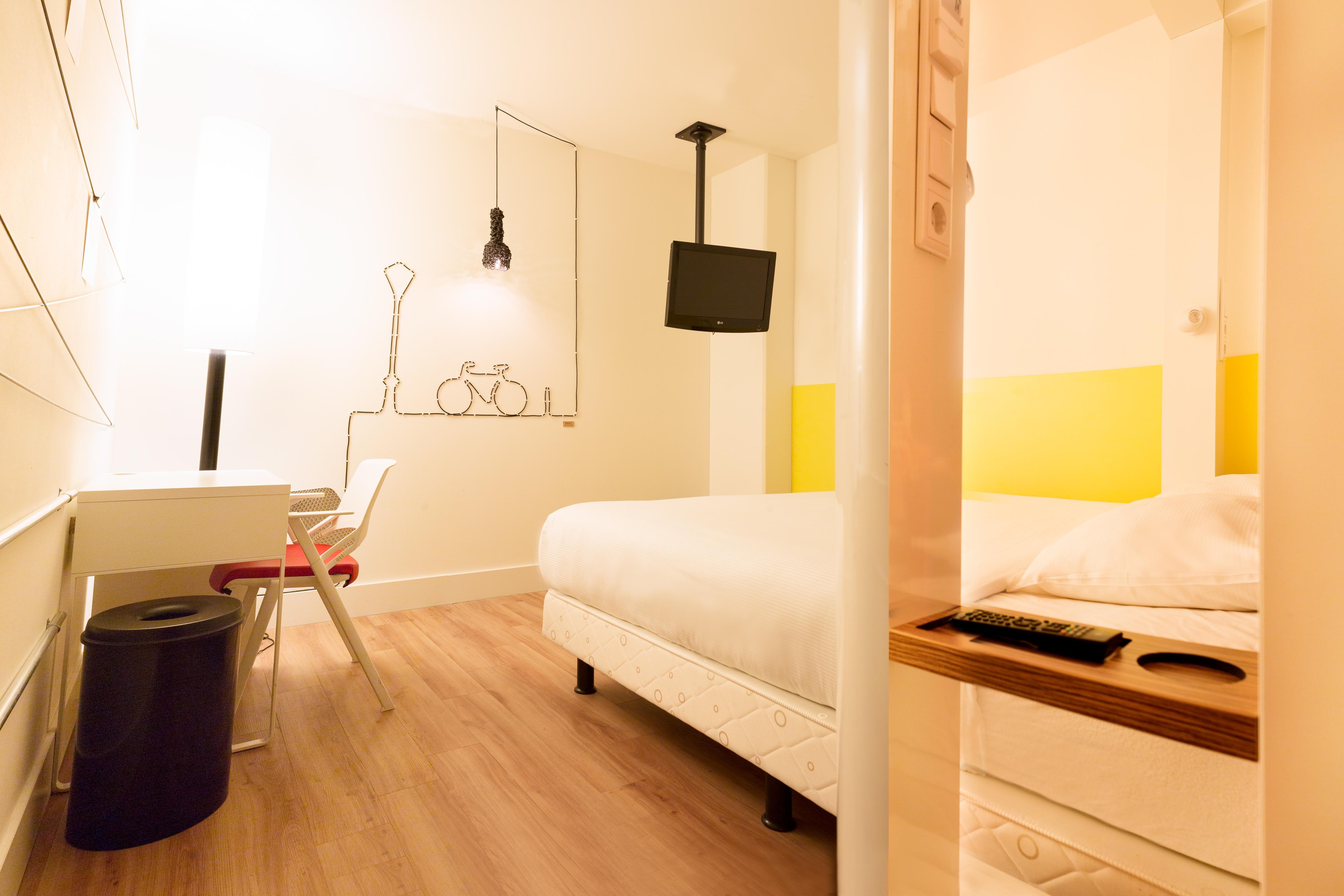 Qbic Amsterdam Wtc Hotel Екстериор снимка