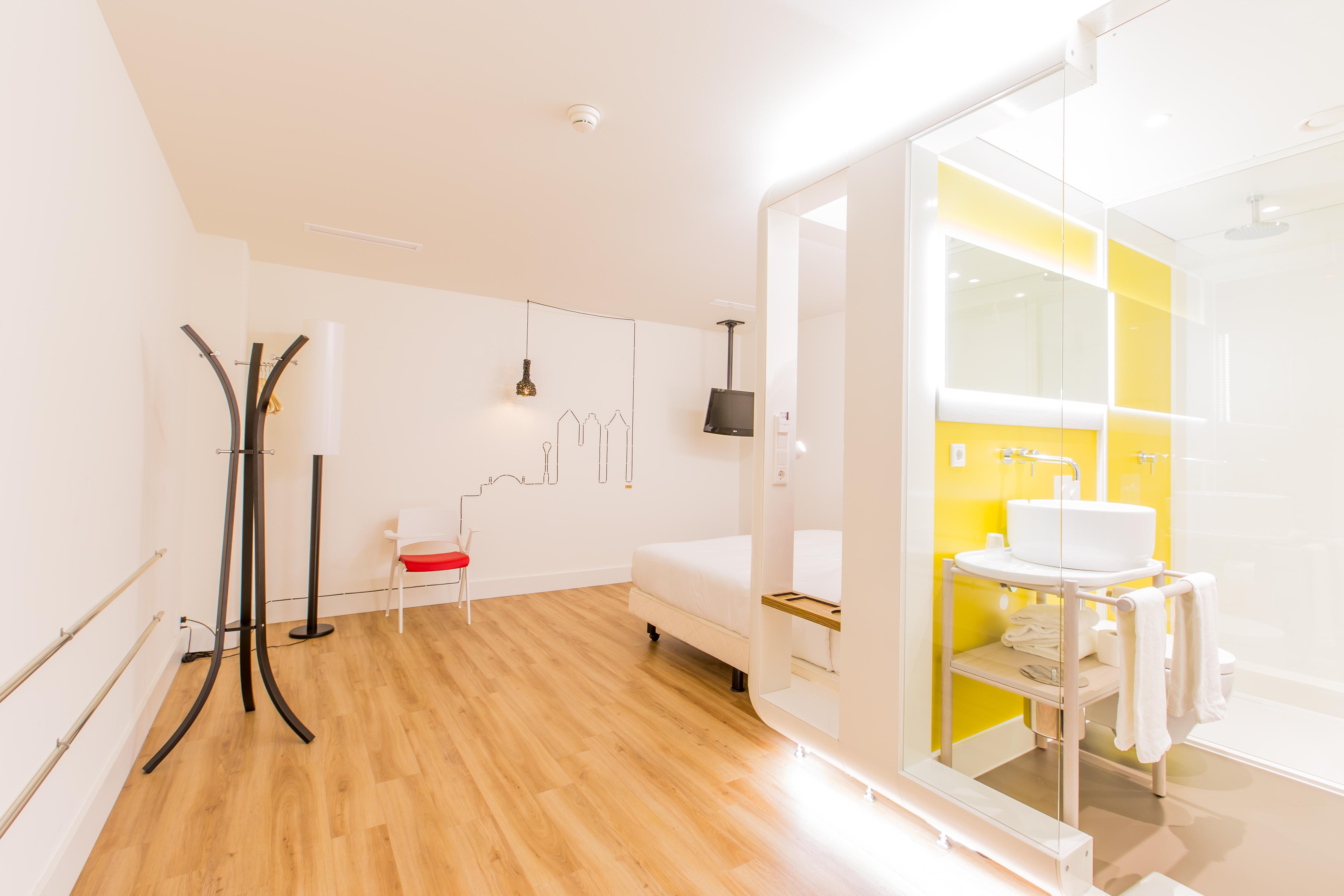 Qbic Amsterdam Wtc Hotel Екстериор снимка
