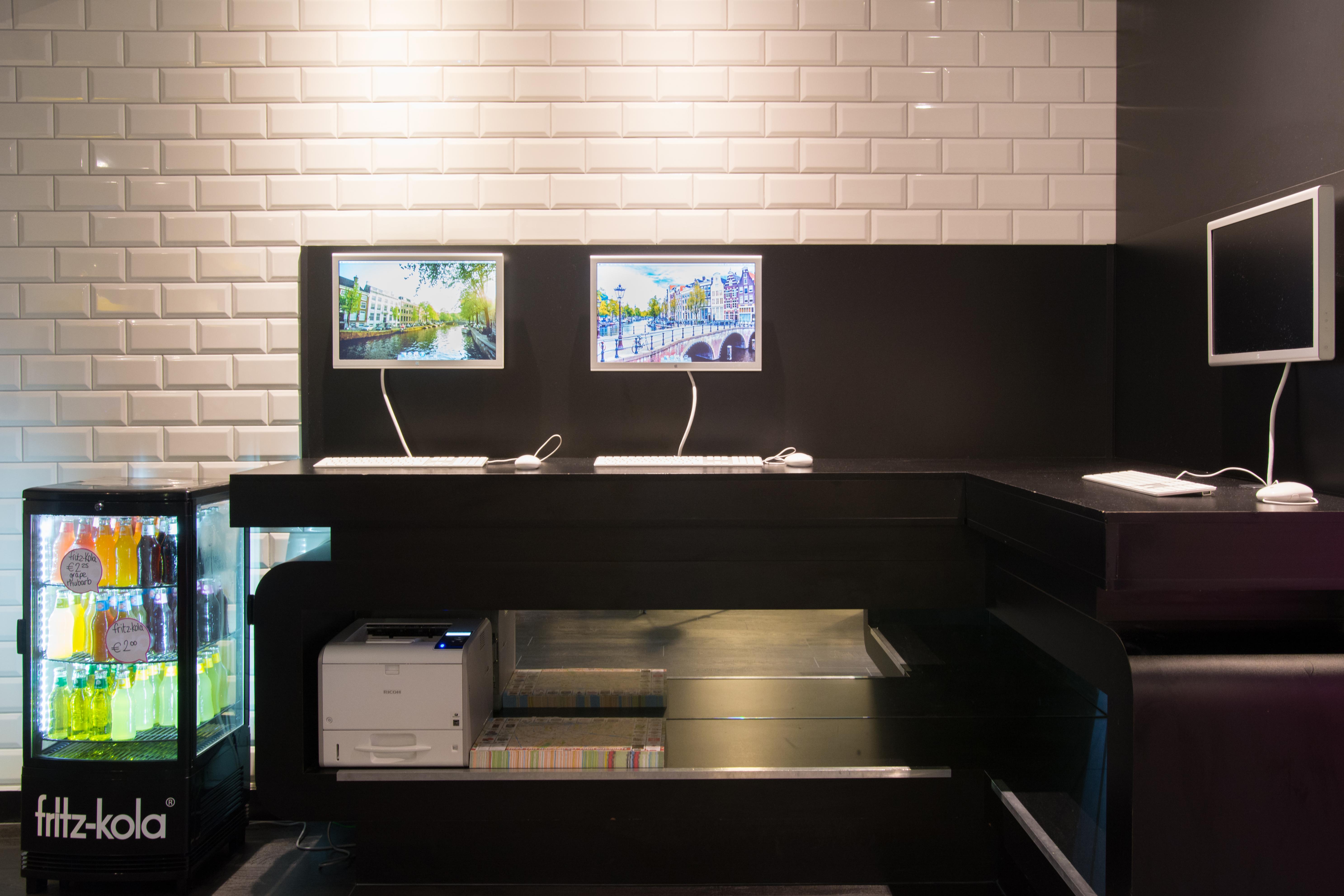 Qbic Amsterdam Wtc Hotel Екстериор снимка