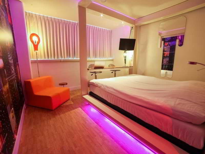 Qbic Amsterdam Wtc Hotel Екстериор снимка